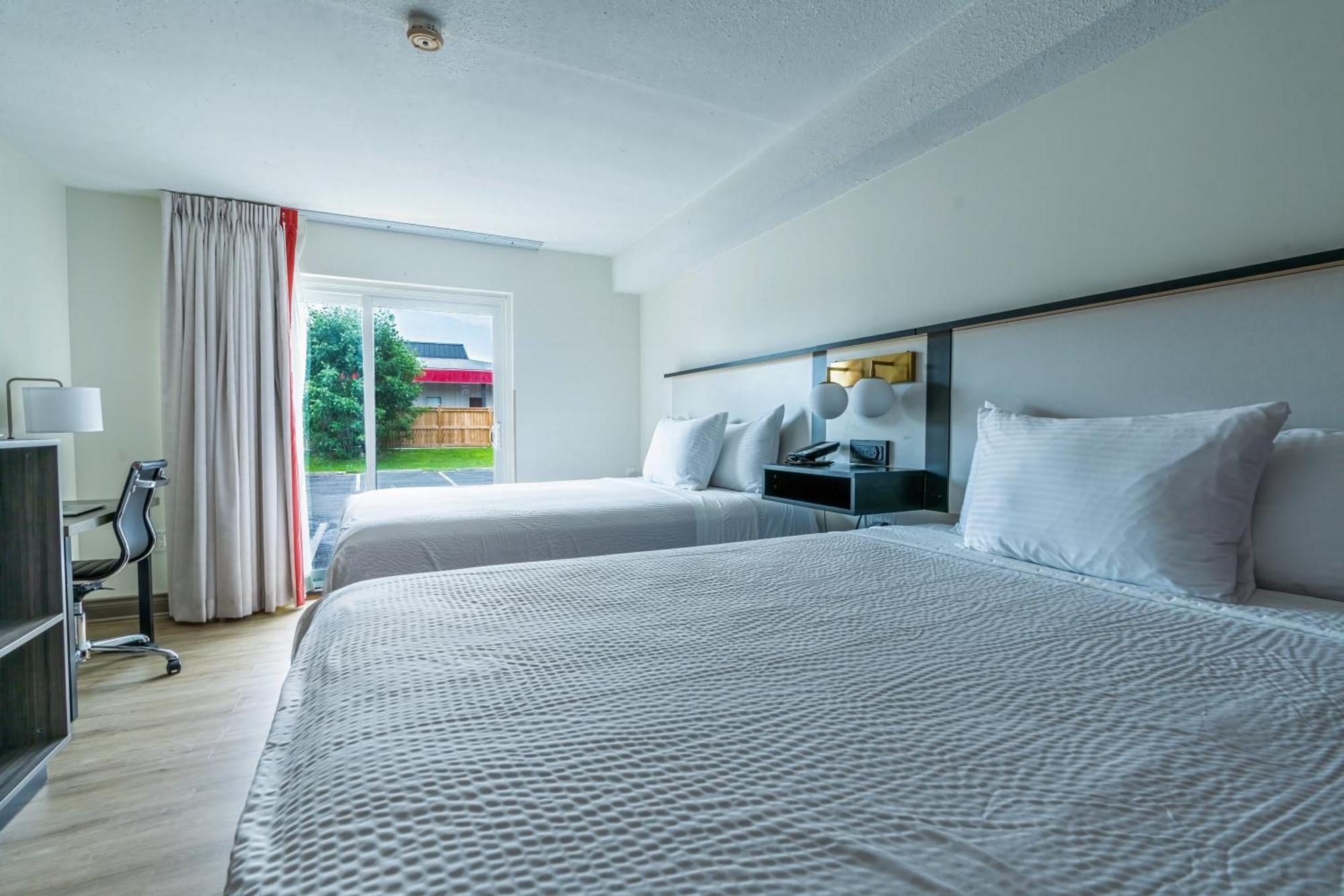 במוטל Ramada By Wyndham קינגסטון מראה חיצוני תמונה