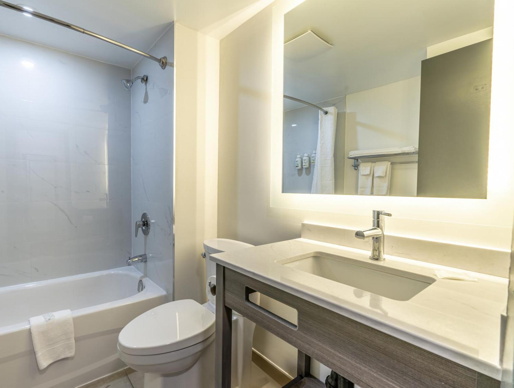 במוטל Ramada By Wyndham קינגסטון מראה חיצוני תמונה