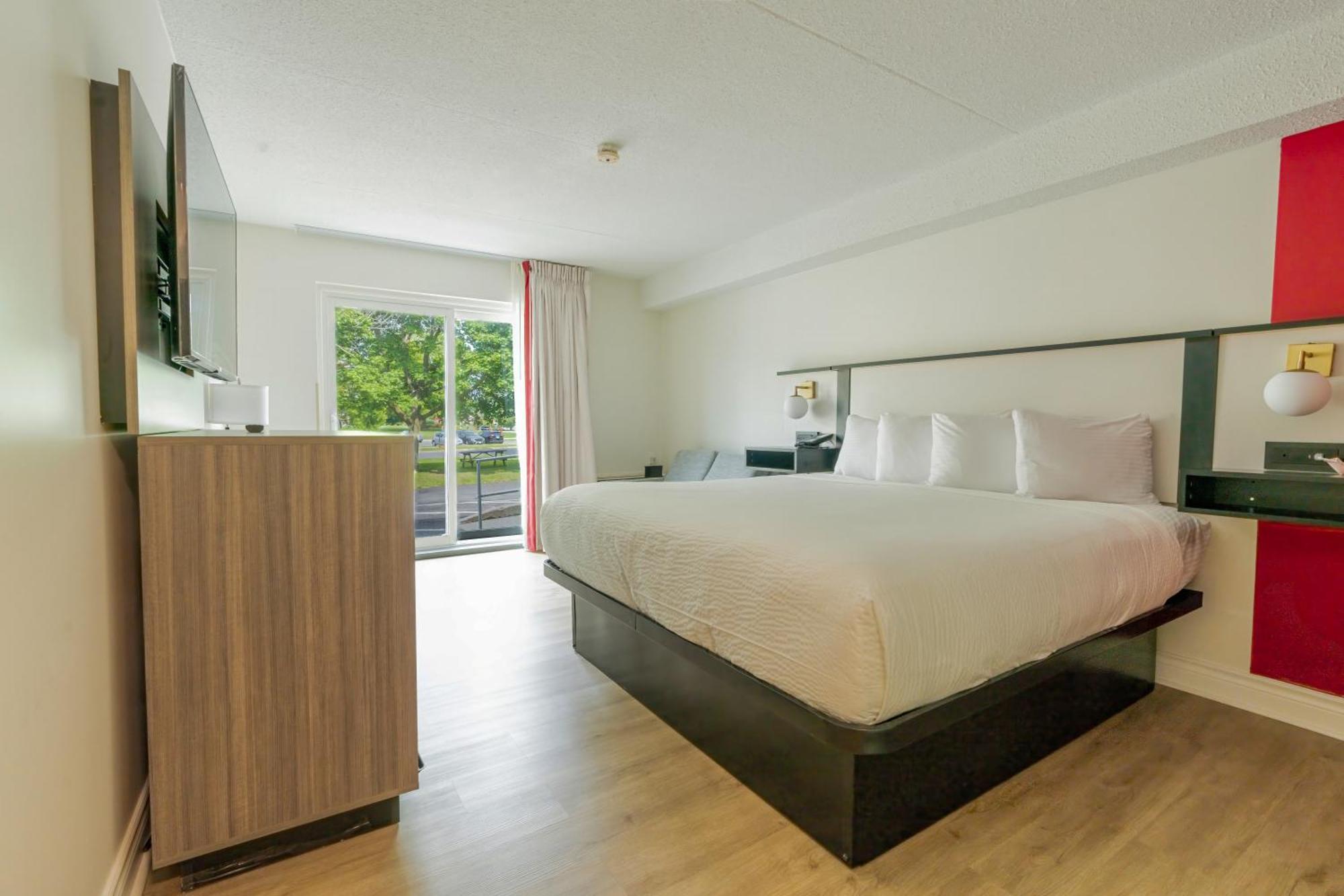 במוטל Ramada By Wyndham קינגסטון מראה חיצוני תמונה