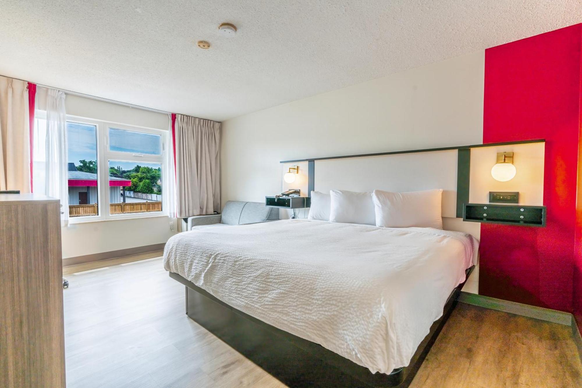 במוטל Ramada By Wyndham קינגסטון מראה חיצוני תמונה