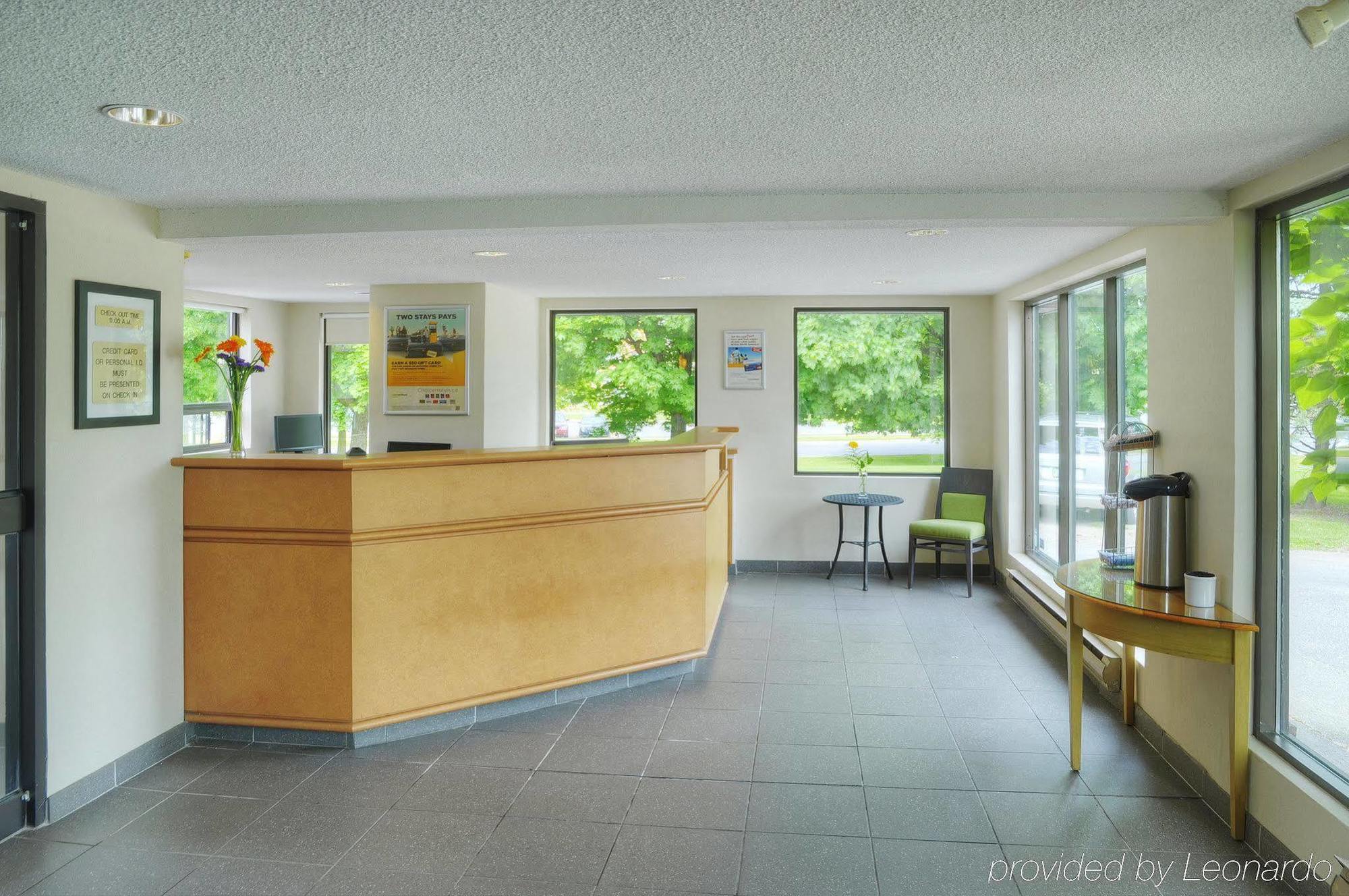 במוטל Ramada By Wyndham קינגסטון מראה חיצוני תמונה