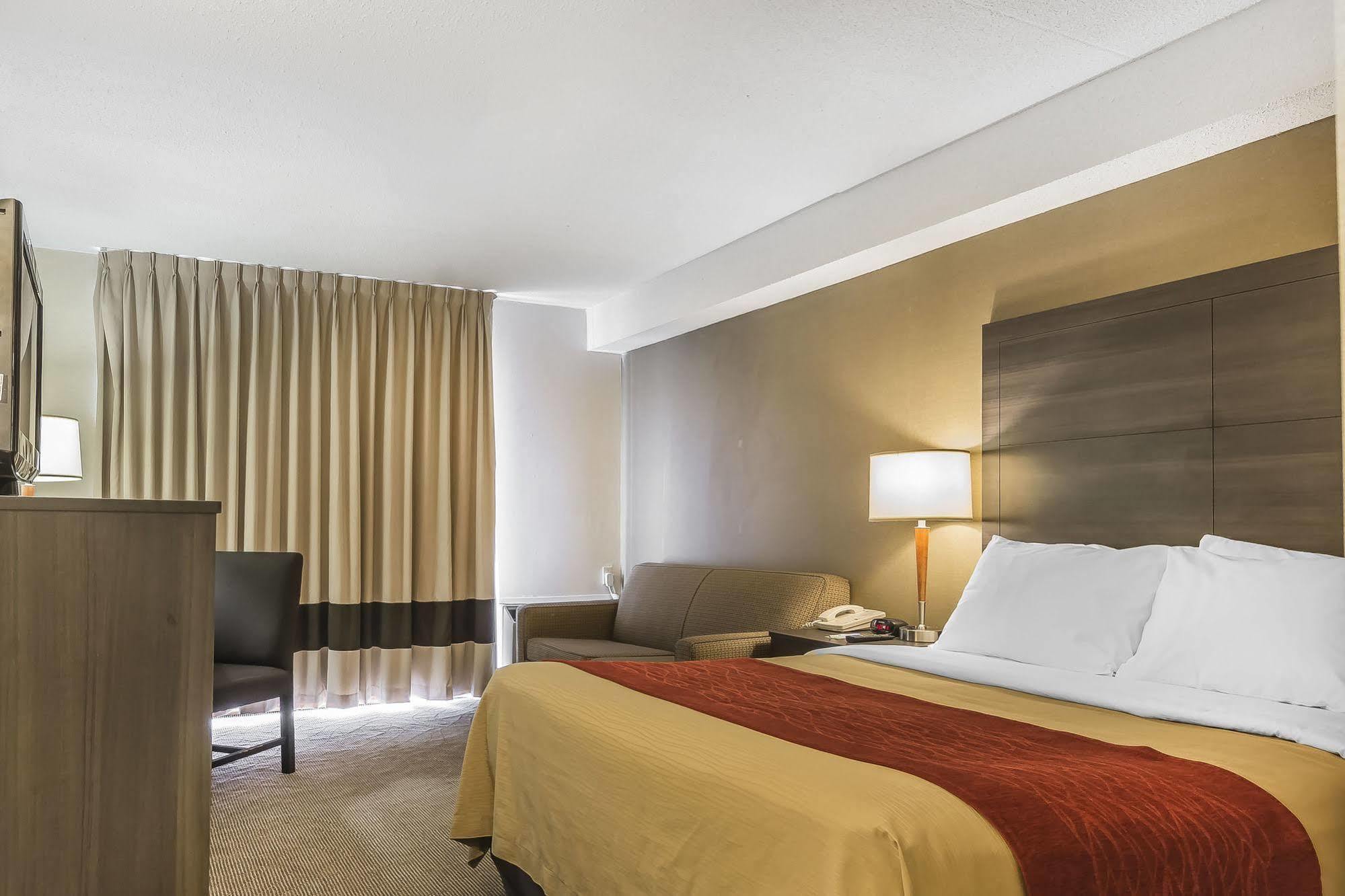 במוטל Ramada By Wyndham קינגסטון מראה חיצוני תמונה